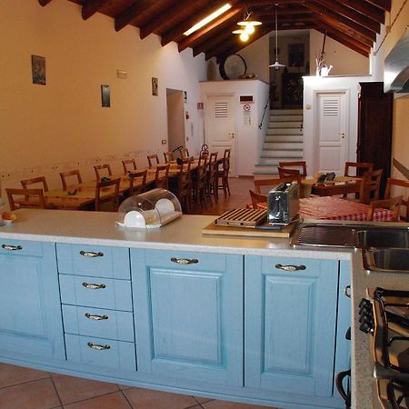 B&B Beata Solitudo アジェーロラ エクステリア 写真